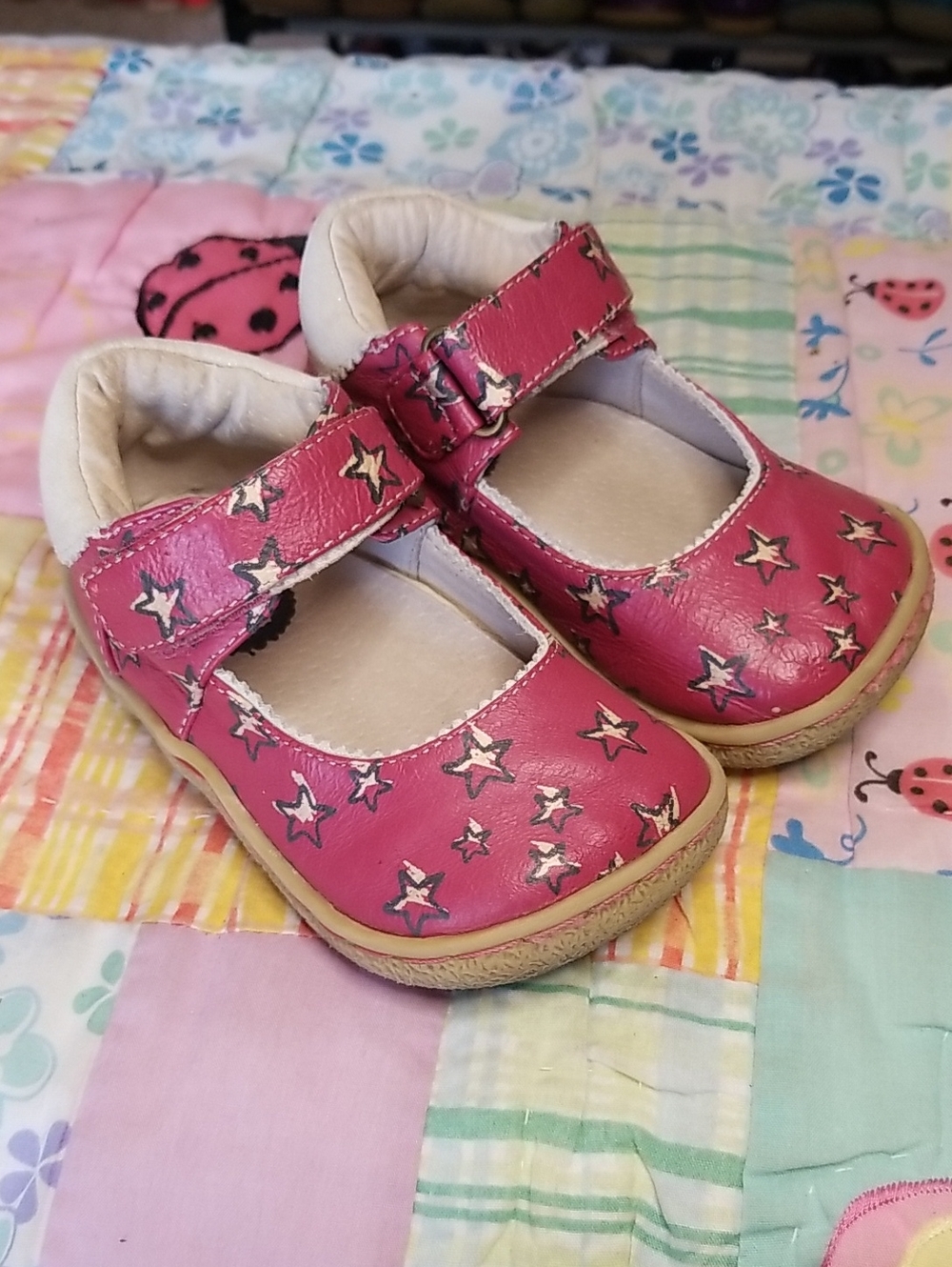 Livie & Luca Red Leather Mary Jane Shoes With Stars Size 6
